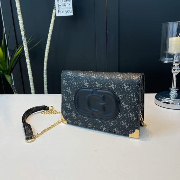Fashionable and Exquisite Ladies Square Chain Bag - Image 2