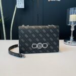 Light Luxury Chain Crossbody Shoulder Small Square Bag - Image 2