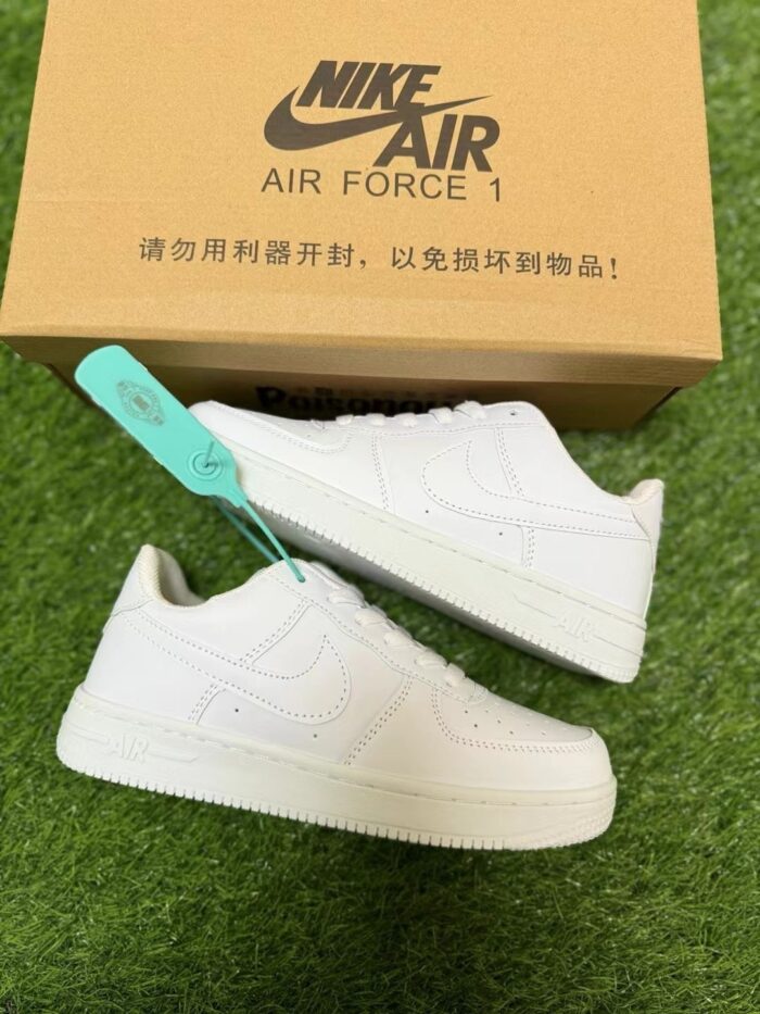 Air Force One Low Top Sports Men's and Women's Board Shoes - Image 4