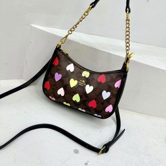 Simple Fashion Underarm Crossbody Bag - Image 3