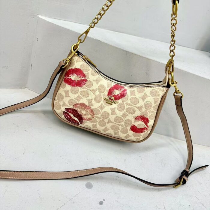 Simple Fashion Underarm Crossbody Bag - Image 9