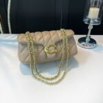 Versatile Premium Crossbody Bag - Image 5
