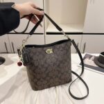 High Fashion Crossbody Tote Bucket Bag - Image 3