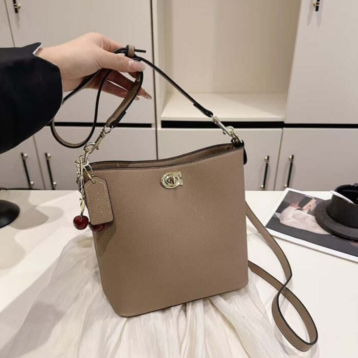 High Fashion Crossbody Tote Bucket Bag - Image 1