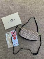 Fashion Simple Underarm Shoulder Crossbody Bag - Image 5