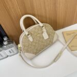 Designer Fashion Tote Crossbody Bag - Image 4