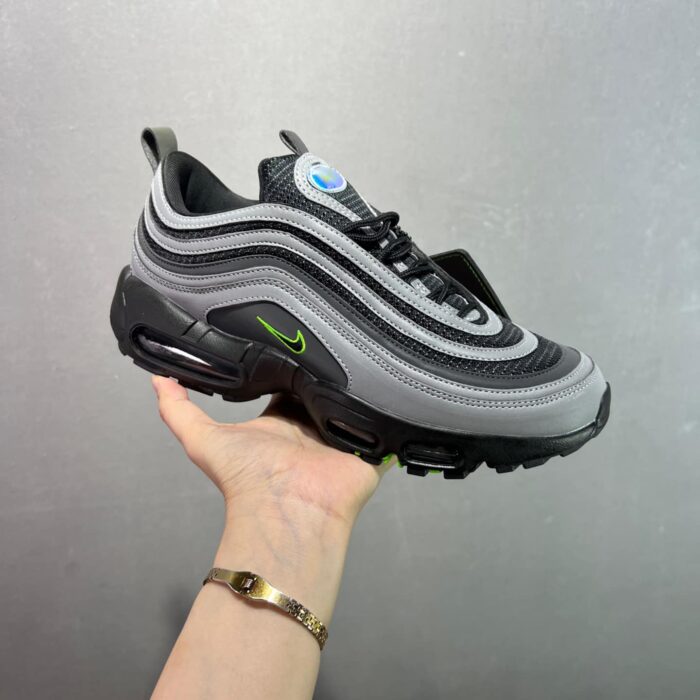 NIKE AIR MAX 95 TT Air-Cushioned Casual Trainers - Image 2