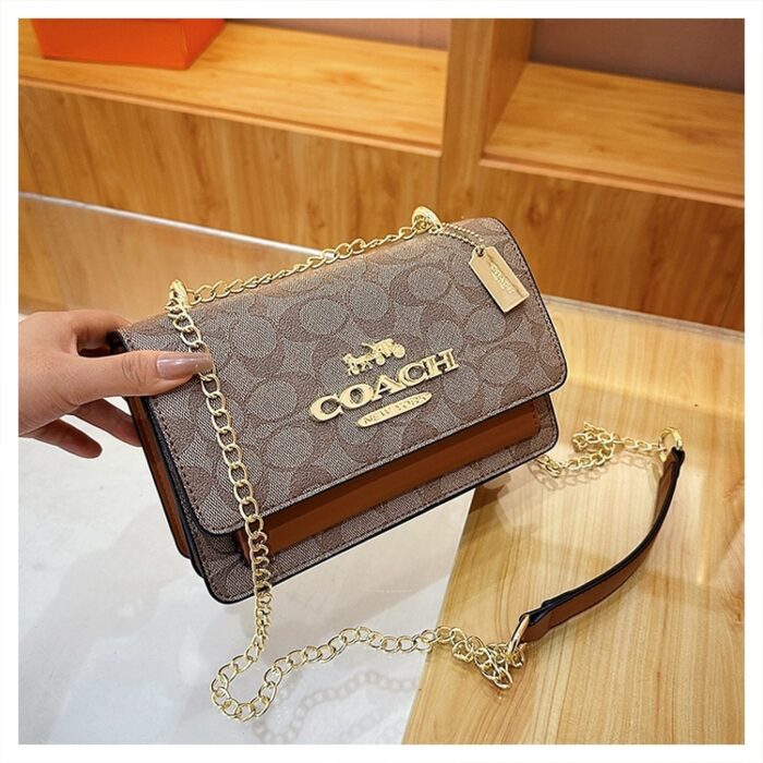 Coach Classic Ladies Fashion Chain Bag - Image 4