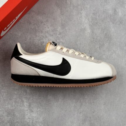 Nike Classic Cortez Nylon Pren Classic Gump Shoes