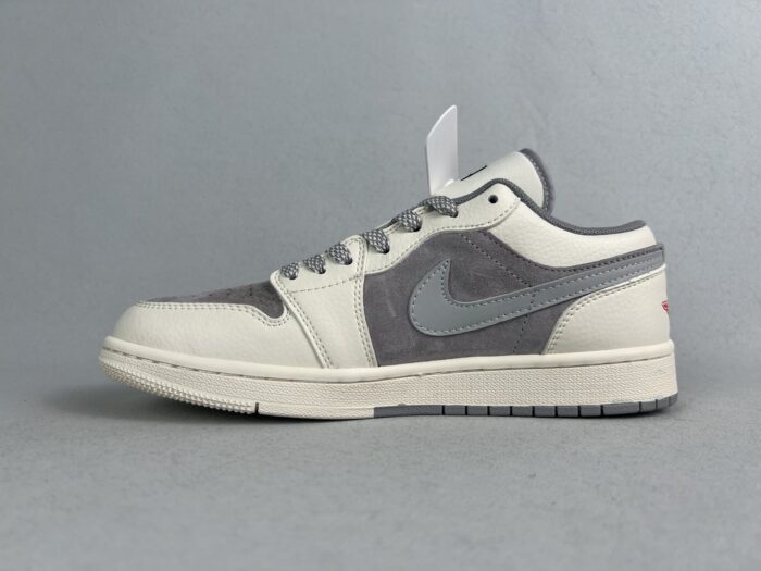 Nike Jordan Air Jordan 1 Stussy Co-Branded Trainer - Image 2