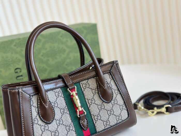 Gucci Jackie 1961 Series Small Tote Bag With Top Handle, Removable Shoulder Strap, Gold-Tone Lock, And Red And Green Stripes. - Image 2
