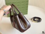 Gucci Jackie 1961 Series Small Tote Bag With Top Handle, Removable Shoulder Strap, Gold-Tone Lock, And Red And Green Stripes. - Image 4