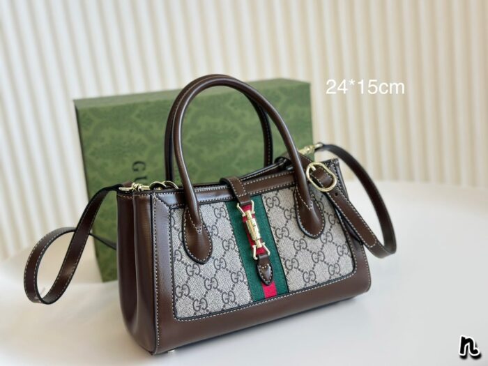 Gucci Jackie 1961 Series Small Tote Bag With Top Handle, Removable Shoulder Strap, Gold-Tone Lock, And Red And Green Stripes. - Image 8