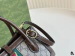 Gucci Jackie 1961 Series Small Tote Bag With Top Handle, Removable Shoulder Strap, Gold-Tone Lock, And Red And Green Stripes. - Image 9