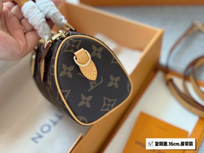 Louis Vuitton Speedy Nano Vintage Pattern Removable Adjustable Shoulder Strap Women'S Handbag - Image 4