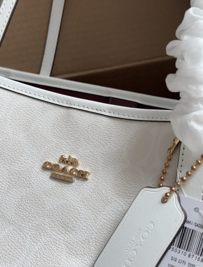 Coach New Snap-Closure Single-Sided Classic Logo City Tote Bag - Image 4