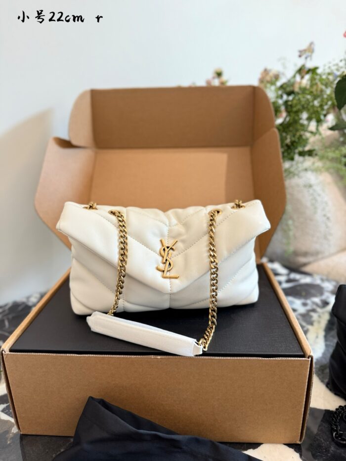 Yves Saint Laurent Cloud Bag In Black Gold – Yang Mi'S Signature Style. Soft And Adorable, Stunning Looks. - Image 2