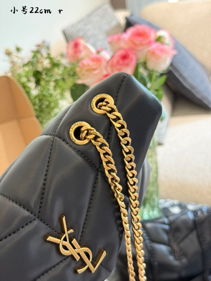 Yves Saint Laurent Cloud Bag In Black Gold – Yang Mi'S Signature Style. Soft And Adorable, Stunning Looks. - Image 8