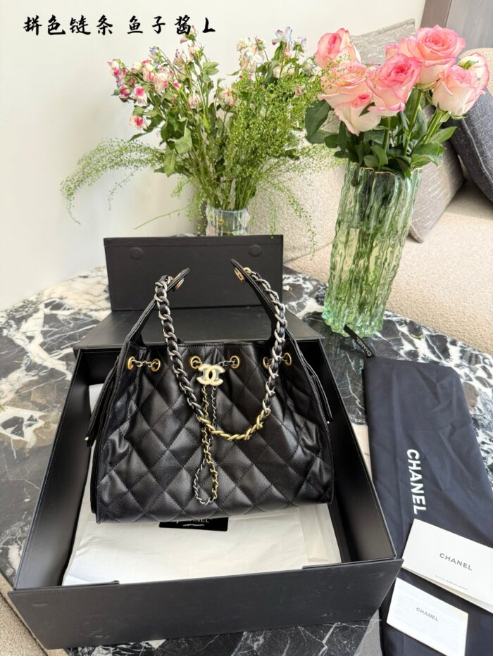 Chanel 25 Bag 25Ss Black & Gold Grained Calfskin Two-Tone Chain Hobo Bag - Image 1
