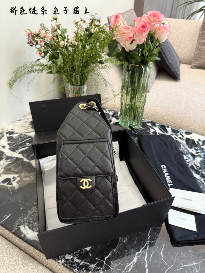 Chanel 25 Bag 25Ss Black & Gold Grained Calfskin Two-Tone Chain Hobo Bag - Image 3
