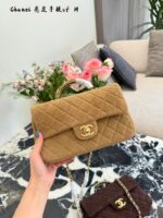Chanel Suede Double C Wristlet Cf Chain Bag - Image 3
