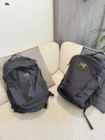 Arcteryx Mantis 26 Matte Black High-Capacity Compartmentalised Commuter & Gym Backpack - Image 3