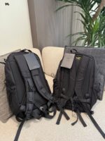 Arcteryx Mantis 26 Matte Black High-Capacity Compartmentalised Commuter & Gym Backpack - Image 7