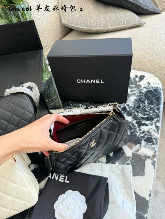 Chanel 25A Mahjong Bag Classic Quilted Pattern Shoulder Or Crossbody Carry Practical And Versatile Complete With Box - Image 9