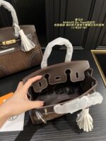 Hermès Birkin 25 Go Team Platinum Bag Structured, Minimalist, Vintage Chic - Image 6