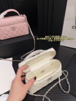 Chanel 25B Star Lp Box Bag With Double C Handles And Crocodile-Embossed Leather - Image 7