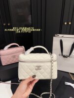 Chanel 25B Star Lp Box Bag With Double C Handles And Crocodile-Embossed Leather - Image 9