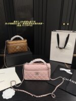 Chanel 25B Star Lp Box Bag With Double C Handles And Crocodile-Embossed Leather - Image 13