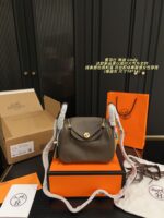 Hermes Lindy: Minimalist, Sophisticated, And Professional Women'S Handbag - Image 18