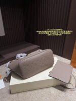 Louis Vuitton Neverfull Tote Practical, Stylish, Spacious, Adjustable - Image 6