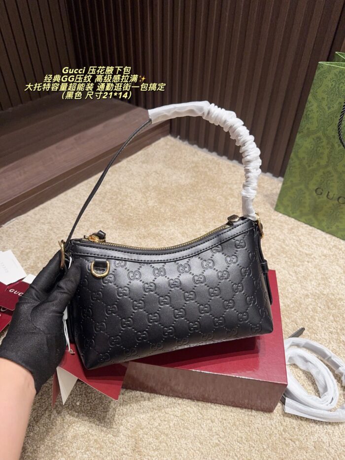 Gucci Classic Gg Monogram Underarm Bag Spacious, Vintage-Chic - Image 2