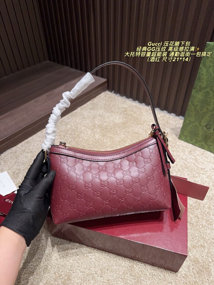 Gucci Classic Gg Monogram Underarm Bag Spacious, Vintage-Chic - Image 11