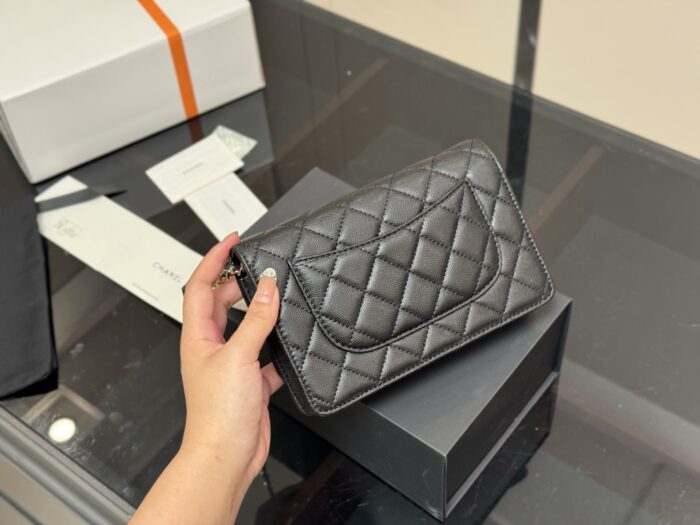 Chanel New Bow-Adorned Fortune Woc With Card Slots And Hidden Pocket - Practical - Image 7