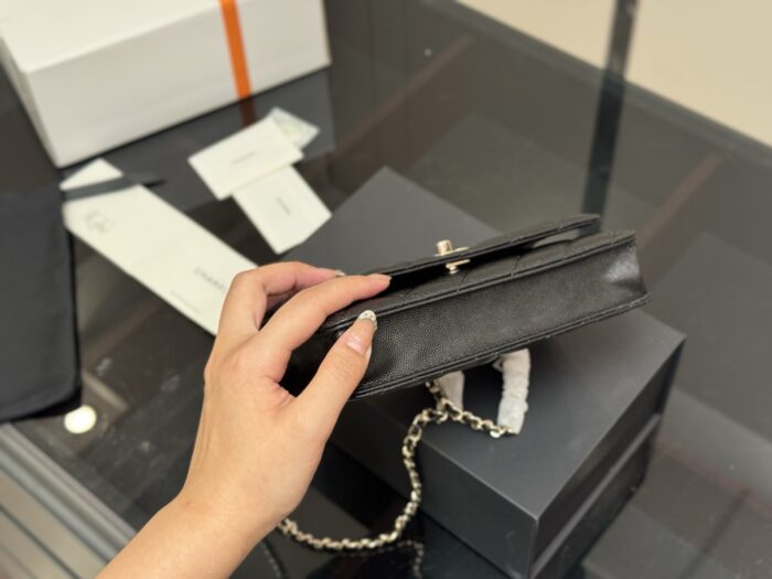 Chanel New Bow-Adorned Fortune Woc With Card Slots And Hidden Pocket - Practical - Image 8