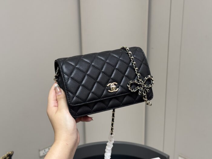 Chanel New Bow-Adorned Fortune Woc With Card Slots And Hidden Pocket - Practical - Image 9