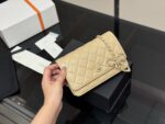 Chanel New Bow-Adorned Fortune Woc With Card Slots And Hidden Pocket - Practical - Image 15
