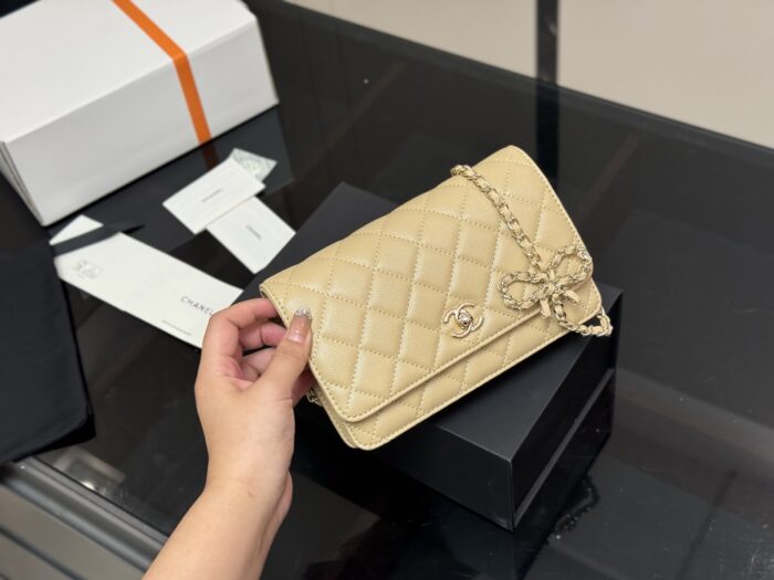 Chanel New Bow-Adorned Fortune Woc With Card Slots And Hidden Pocket - Practical - Image 15