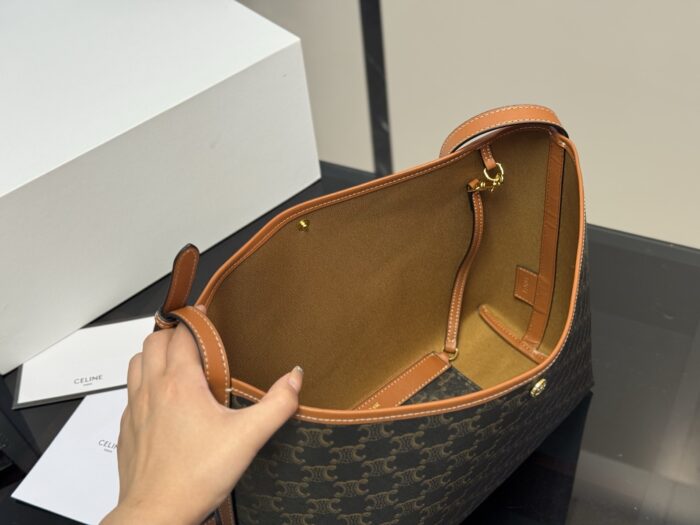 Celine Soft Shopper Tote Bag Ultra-Lightweight With A Detachable Pouch Generous Capacity Perfect For Autumn/Winter Styling - Image 4