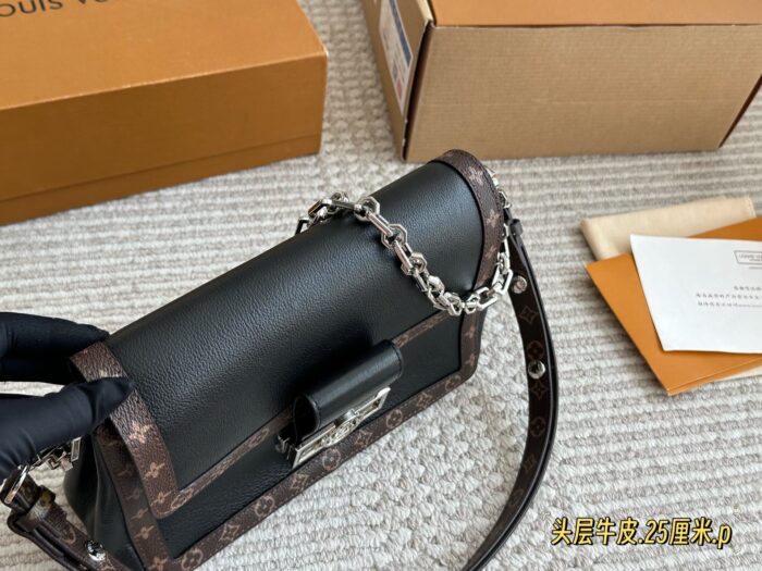 Louis Vuitton Dauphine Soft Handbag 2024 Spring/Summer Runway Style Cowhide Trim Monogram Soft Silhouette Unisex Comes With Gift Box - Image 3