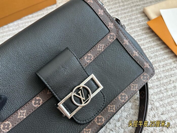 Louis Vuitton Dauphine Soft Handbag 2024 Spring/Summer Runway Style Cowhide Trim Monogram Soft Silhouette Unisex Comes With Gift Box - Image 4