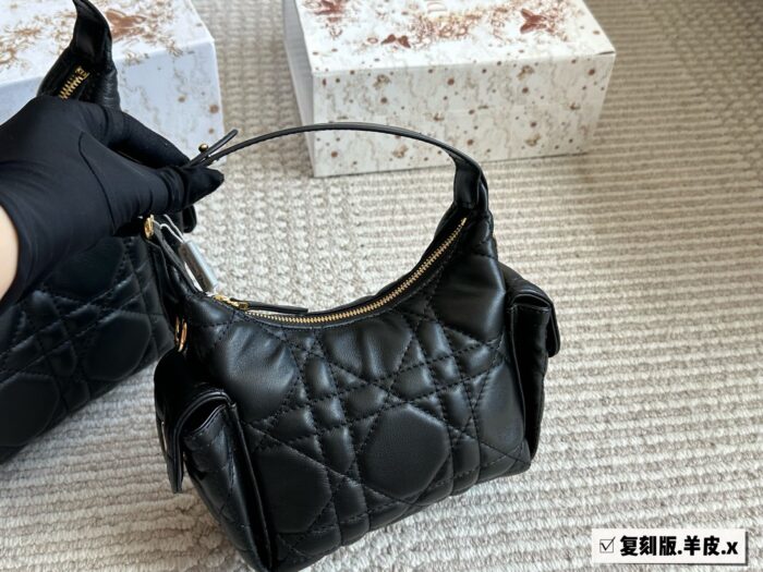 Dior'S New Lambskin Square Shaomai Bag Ample Capacity For Everyday Outings - Image 3