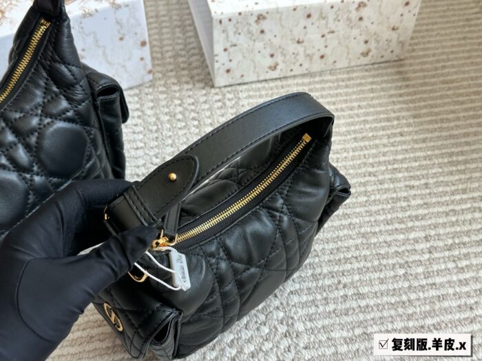 Dior'S New Lambskin Square Shaomai Bag Ample Capacity For Everyday Outings - Image 6