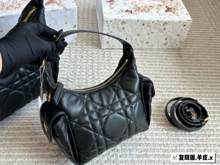 Dior'S New Lambskin Square Shaomai Bag Ample Capacity For Everyday Outings - Image 7