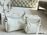 Dior'S New Lambskin Square Shaomai Bag Ample Capacity For Everyday Outings - Image 11