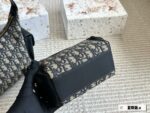 Dior'S New Shao Mai Bag Square And Dainty Sufficient Capacity For Daily Use - Image 5