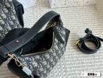 Dior'S New Shao Mai Bag Square And Dainty Sufficient Capacity For Daily Use - Image 8